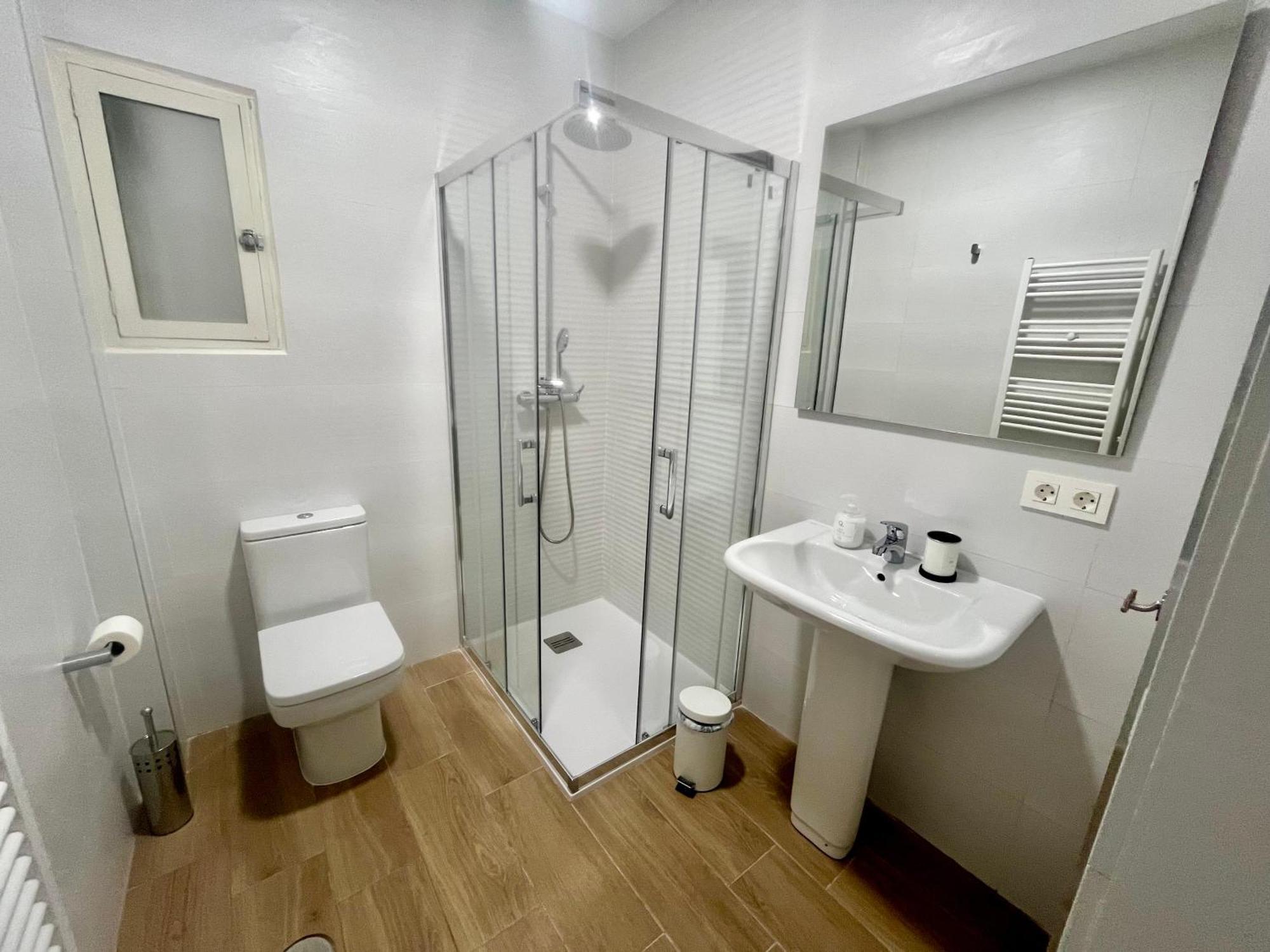Espacios Blanco Santiago - Con Parking. Apartment Valladolid Luaran gambar