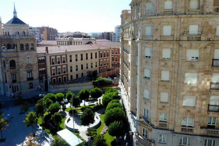 Espacios Blanco Santiago - Con Parking. Apartment Valladolid Luaran gambar