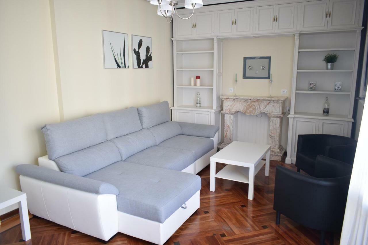 Espacios Blanco Santiago - Con Parking. Apartment Valladolid Luaran gambar