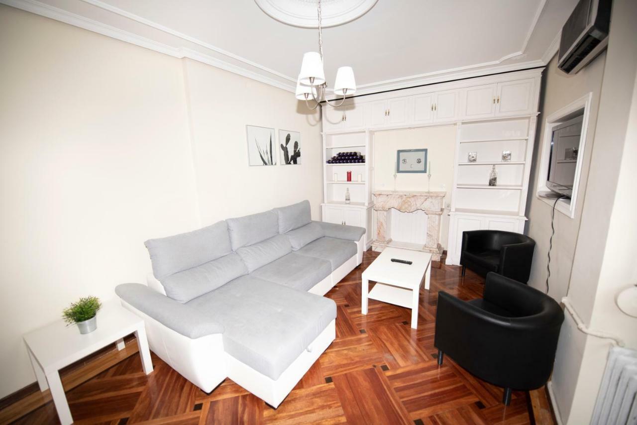 Espacios Blanco Santiago - Con Parking. Apartment Valladolid Luaran gambar